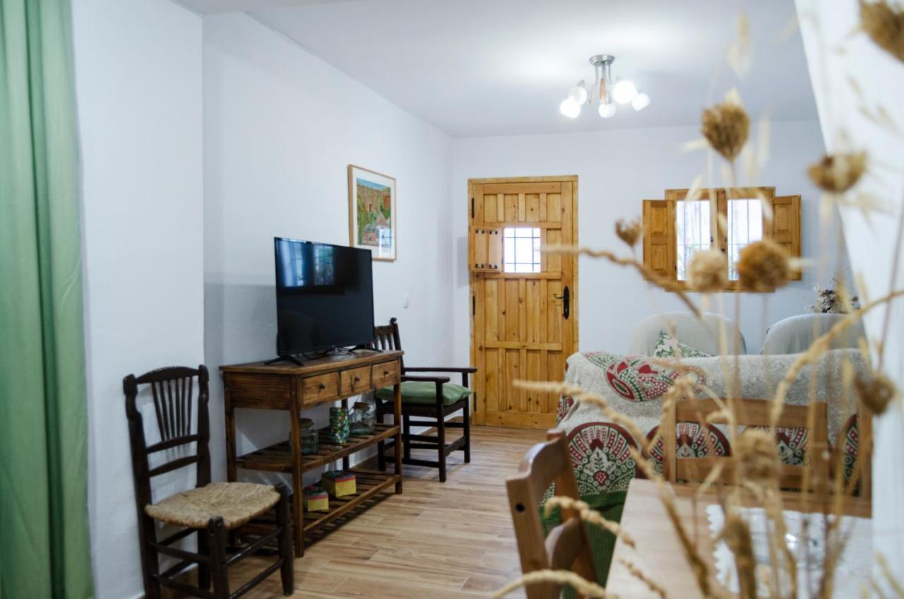 Vila Alquiler Rural Cutar, Casa Robles Exteriér fotografie