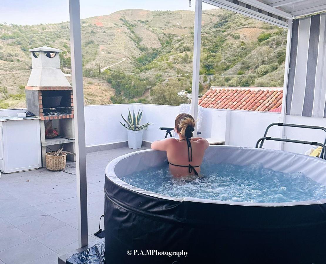 Vila Alquiler Rural Cutar, Casa Robles Exteriér fotografie
