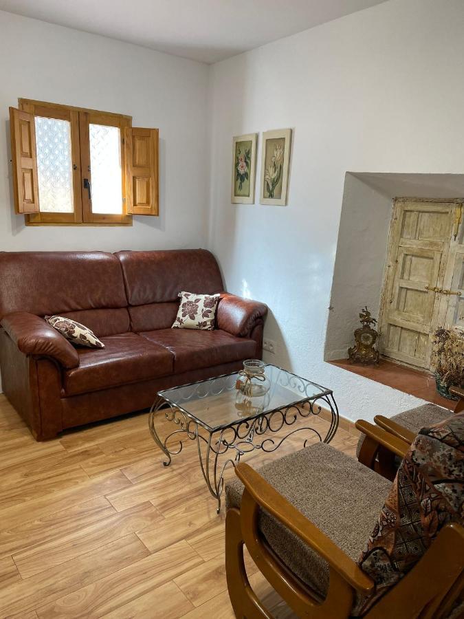 Vila Alquiler Rural Cutar, Casa Robles Exteriér fotografie