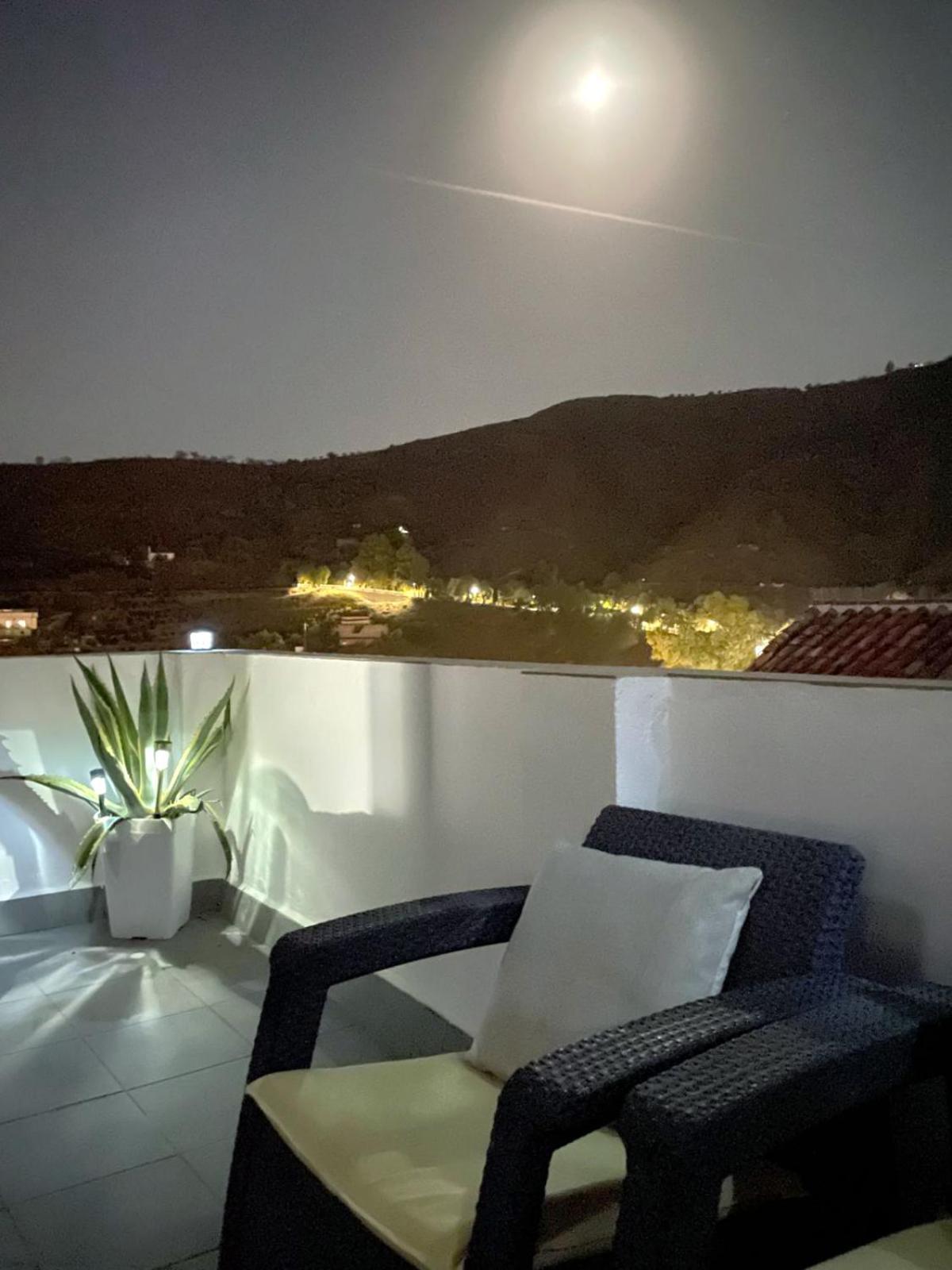 Vila Alquiler Rural Cutar, Casa Robles Exteriér fotografie